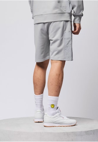 Weekend Offender Regular Broek in Grijs