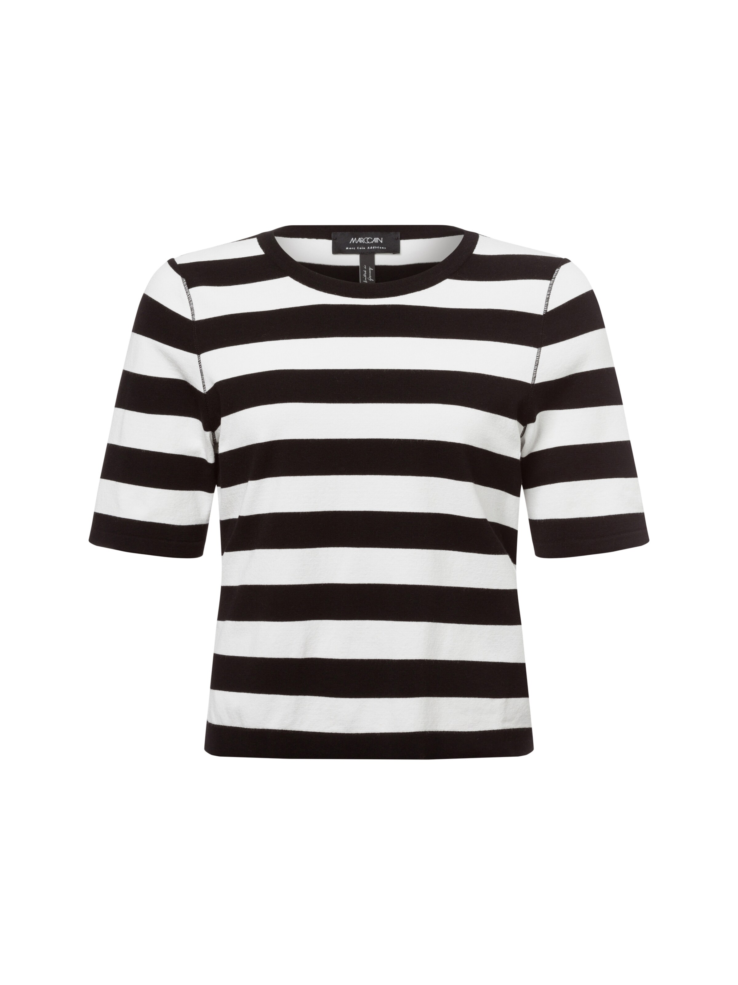 T-shirt Marc Cain en noir : devant