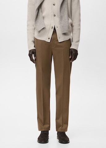 MANGO MAN Regular Pleated Pants 'Koda' in Brown: front