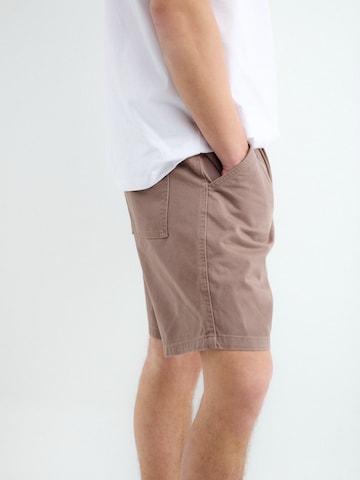 BALMOHK Loosefit Housut värissä harmaa