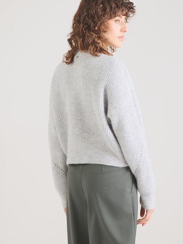 pilka BOSS Kardiganas 'C_Fernard'