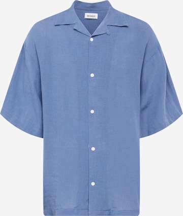 WEEKDAY Comfort fit Button Up Shirt in Blue: front