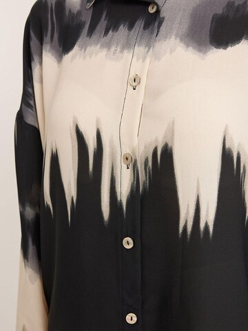 Bigdart Blouse in Zwart