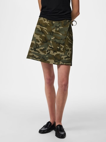 Gonna 'PCMimmi' di PIECES in verde: frontale