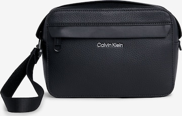 Calvin Klein Toiletry Bag in Black: front