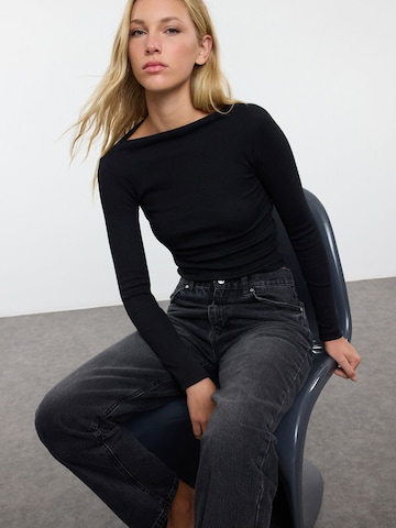 Trendyol Shirt in Black