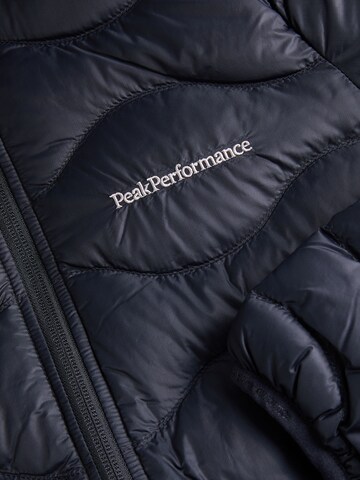 Manteau d’hiver 'Helium' PEAK PERFORMANCE en noir