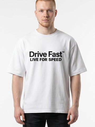 DriveFastDieYoung Shirt 'Logo Tee'‌‌‌‌‌‌‌‌ in Weiß: Vorderseite