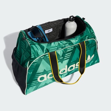 ADIDAS ORIGINALS - Bolsa de viaje en verde