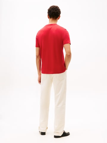 Maglietta 'BRAND LOVE' di TOMMY HILFIGER in rosso