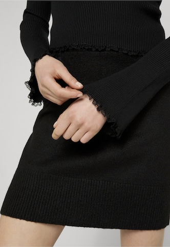 Pullover di Estelou in nero