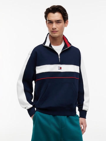 Tommy Jeans Mikina - Modrá: predná strana