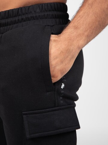 Gorilla Wear Regular Cargo trousers 'Hudson' in Black