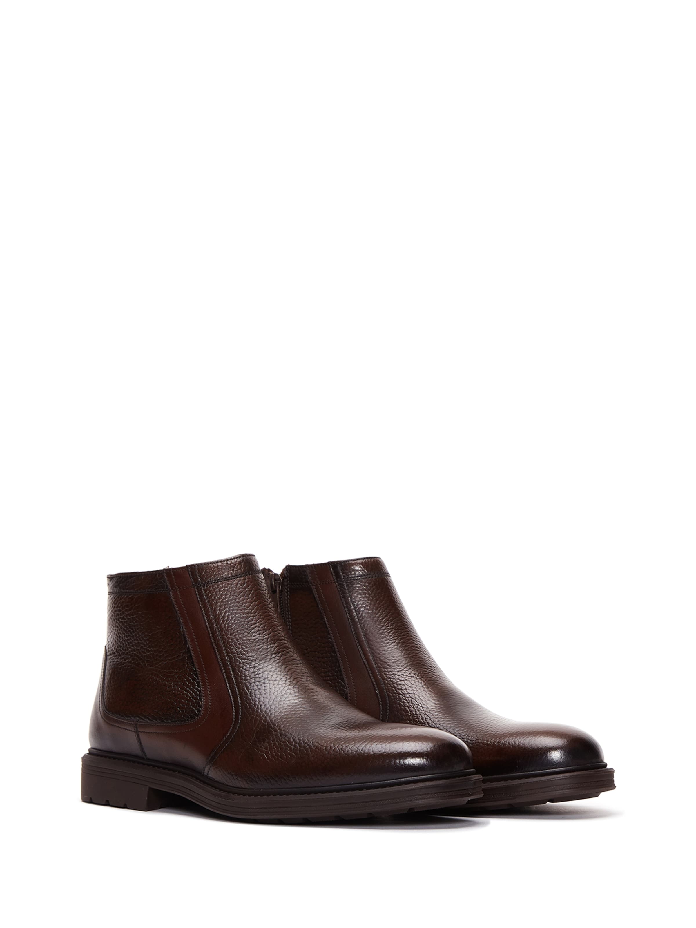 Derimod Boots i brun