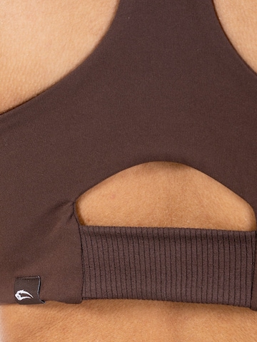 Smilodox Sporttop in Bruin