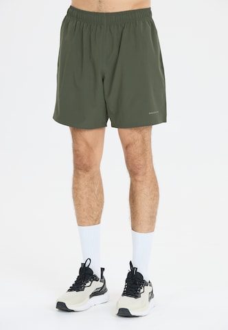 ENDURANCE Regular Shorts Kroser in Grün: Vorderseite