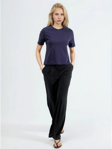 T-shirt Busem en bleu