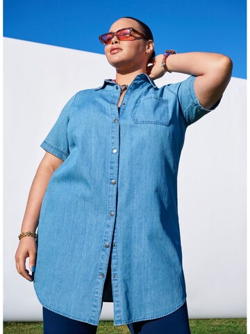 Abito camicia 'Kinta' di Zizzi in blu