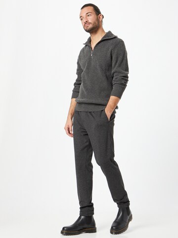 ESPRIT Tapered Hose in Grau