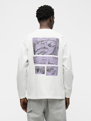 Carhartt WIPMajica 'Emerge' - bijela boja: prednji dio