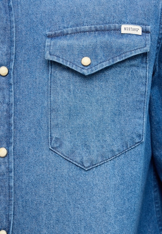 MUSTANG Comfort fit Button Up Shirt 'Duver' in Blue