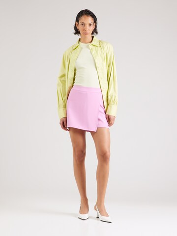 Gonna 'Isabella' di ABOUT YOU in rosa