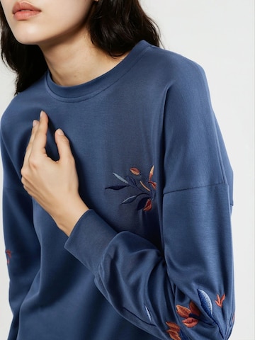 Sweat-shirt Hiccup en bleu