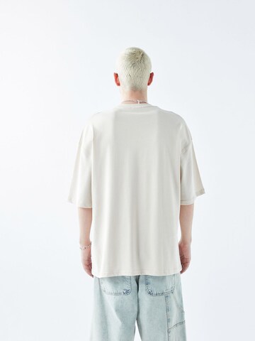 Tricou 'Hurst' de la VAMOS CLO pe gri