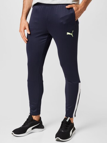 Tapered Pantaloni sportivi di PUMA in blu: frontale