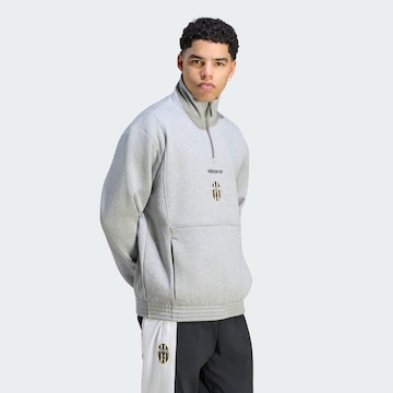 ADIDAS PERFORMANCE Αθλητική μπλούζα φούτερ 'Juventus Turin EQT' σε γκρι: μπροστά