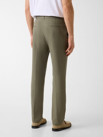 GUESS Regular Pleated Pants in Beige