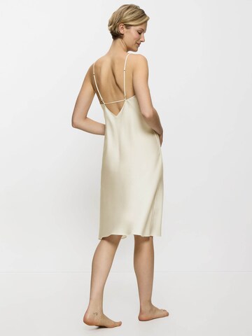 TRIUMPH - Camiseta de noche ' Silky Sensuality ' en blanco