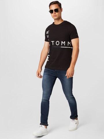 TOMMY HILFIGER T-Shirt in Schwarz