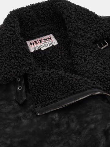 GUESS Funktionsjacke in Schwarz