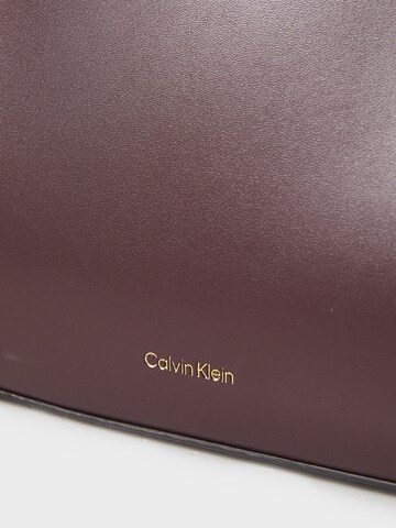 Calvin Klein Μεγάλη τσάντα σε καφέ