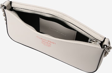 Borsa a spalla di Calvin Klein Jeans in bianco