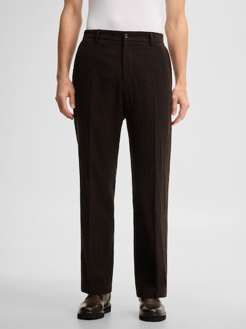 Loosefit Pantalon à plis STRELLSON en marron : devant