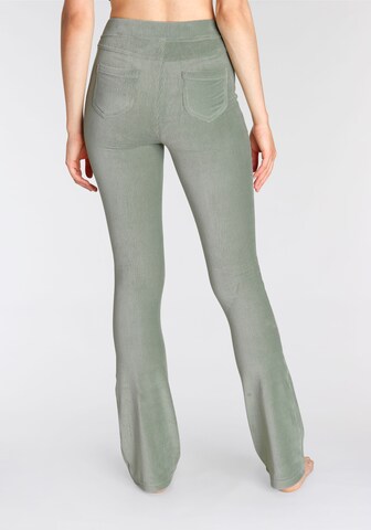 LASCANA Flared Broek in Groen