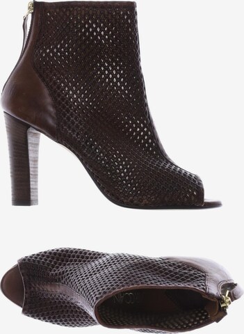 Marc Cain Dress Boots in 40 in Brown: front