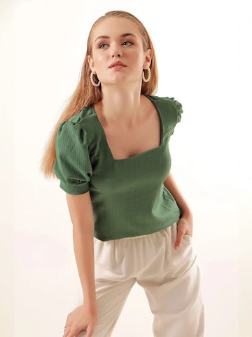 Bigdart Blouse in Green