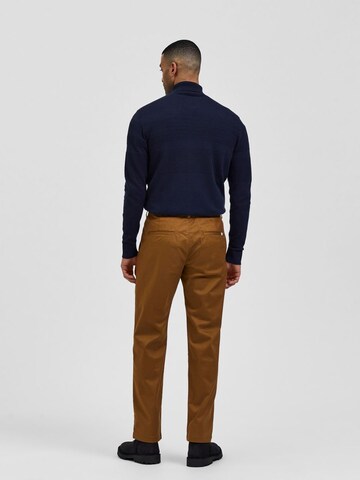 SELECTED HOMME Regular Chino Pants 'STOKE' in Brown