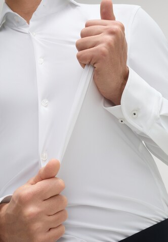 Coupe slim Chemise 'Mika' JOOP! en blanc