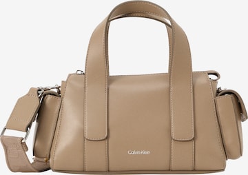 Calvin Klein Сумки в Коричневый: спереди