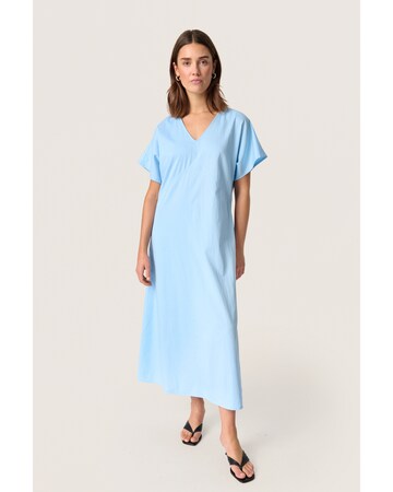 SOAKED IN LUXURY Jurk in Blauw: voorkant