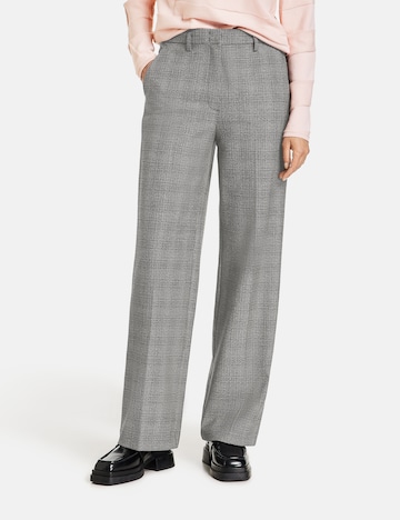 GERRY WEBER Wide leg Pleated Pants in Grey: front