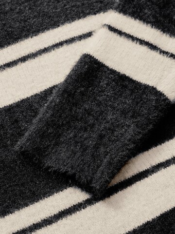 CECIL Sweater in Black
