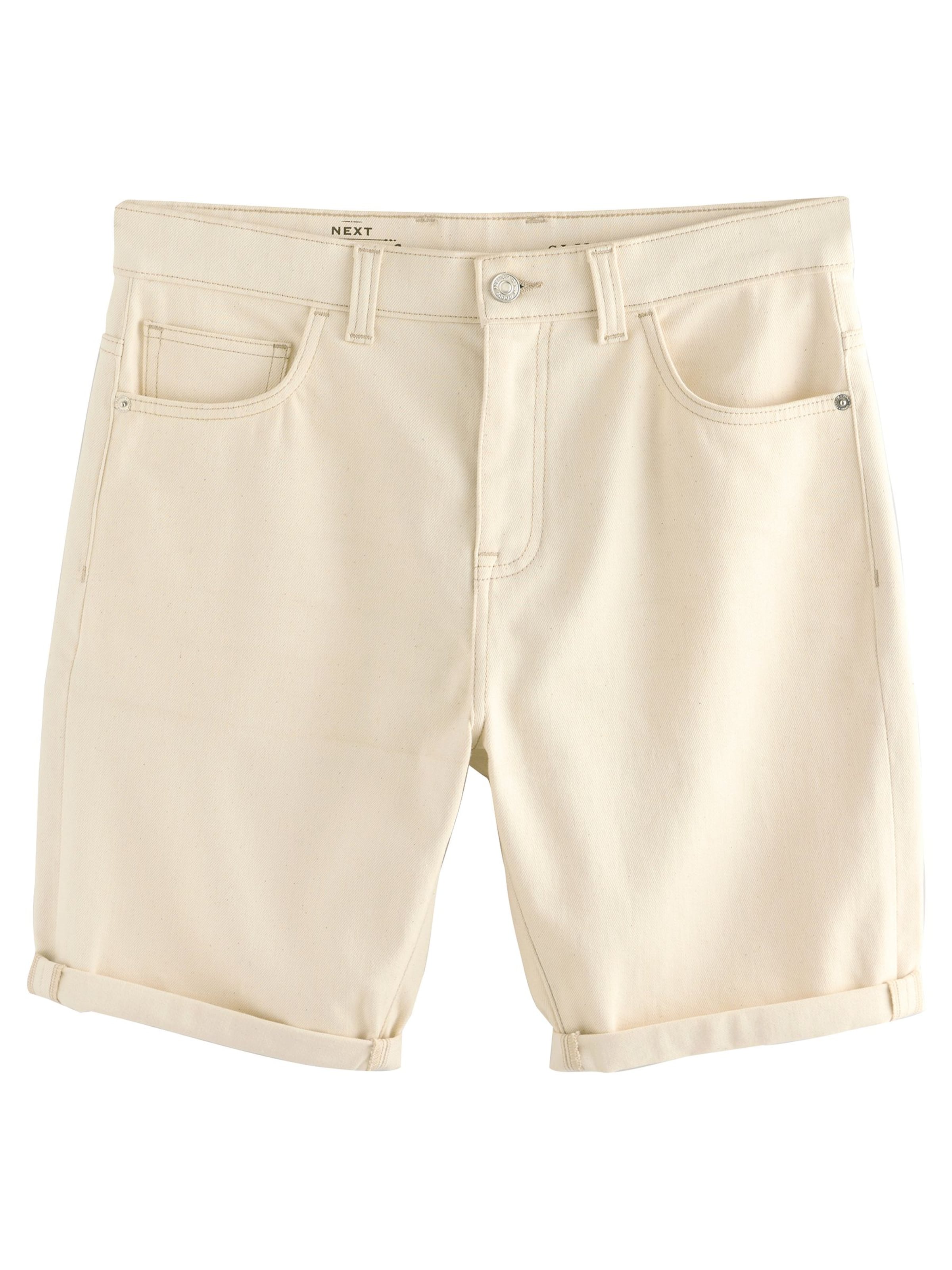 Next Slimfit Shorts in Beige: Vorderseite