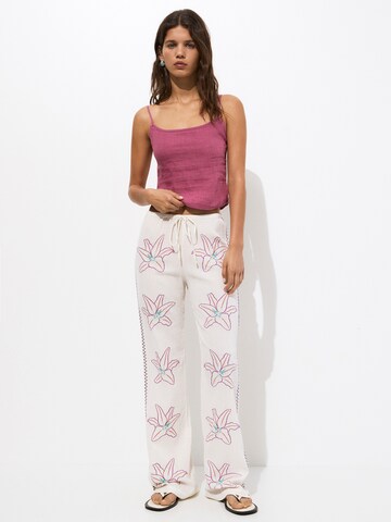 Pull&Bear Wide leg Byxa i vit