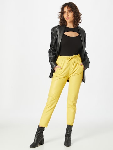 OAKWOOD Slimfit Παντελόνι 'GIFT' σε κίτρινο