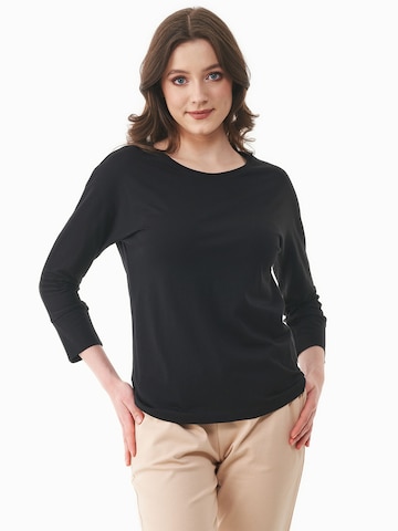 Organication Shirt in Schwarz: Vorderseite